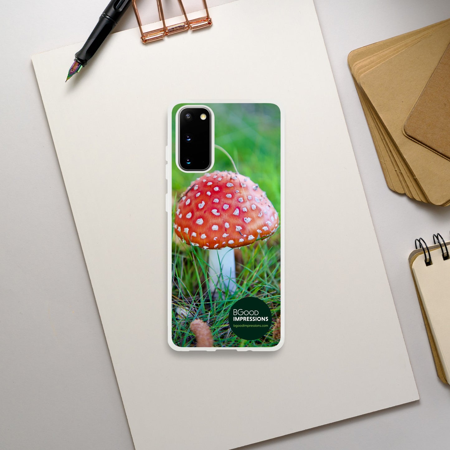 Red mushroom phone case