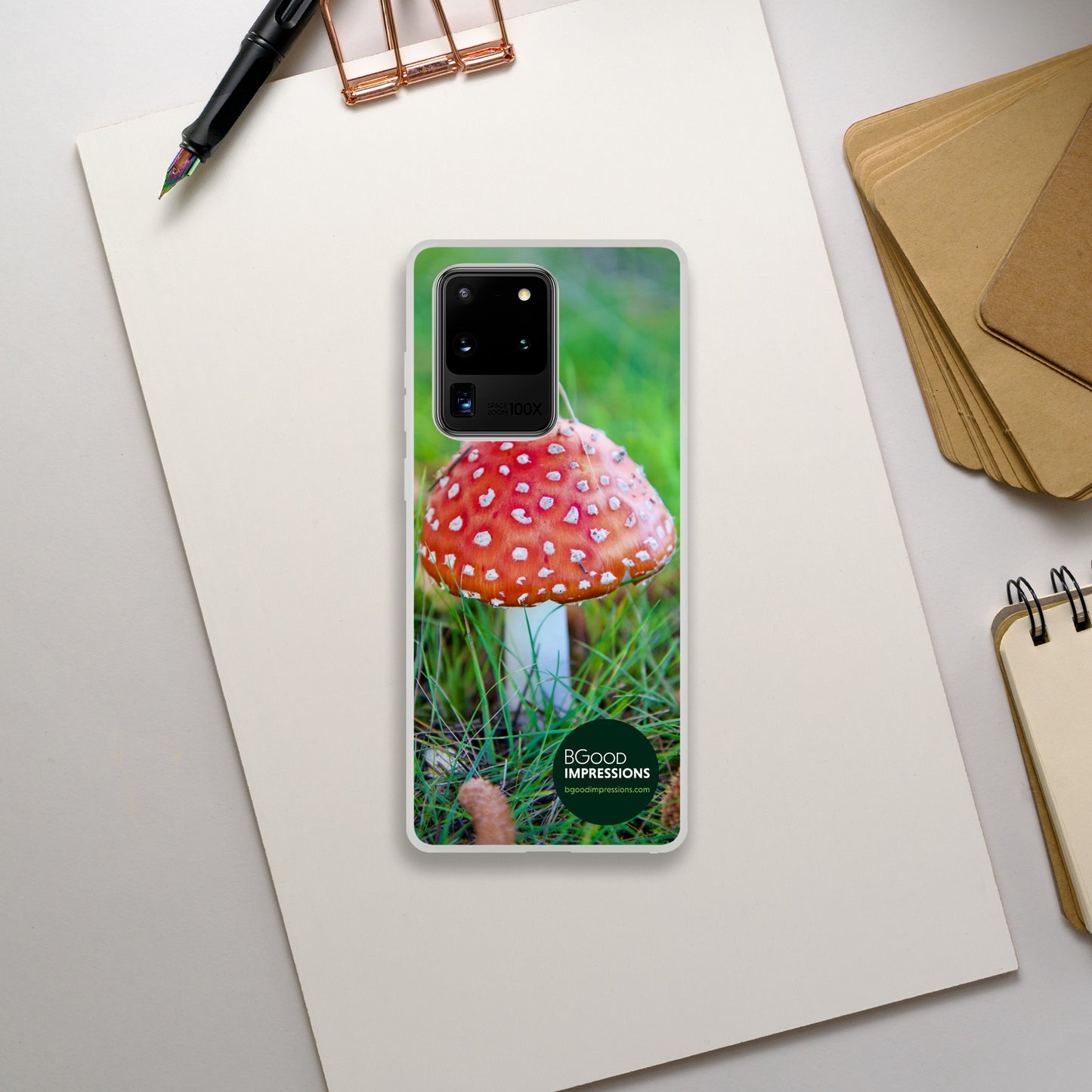 Red mushroom phone case